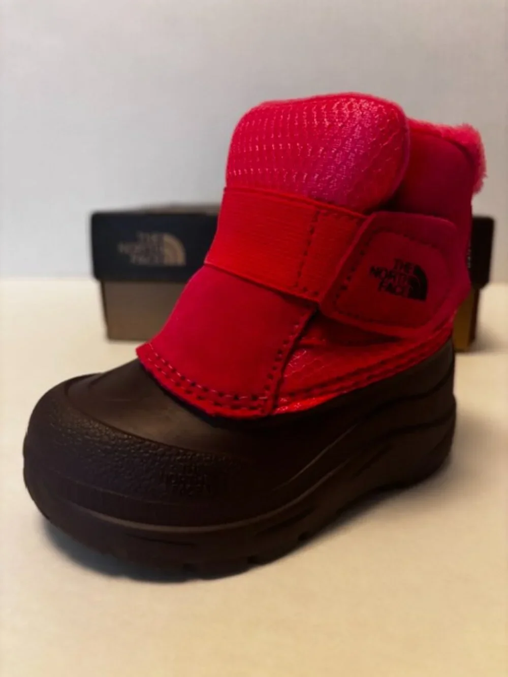 The North Face Toddler Alpenglow II Waterproof Snow Boots Size 6